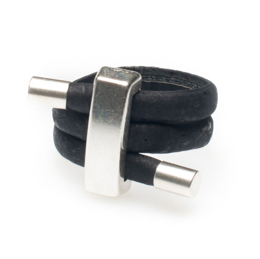Cork Ring with Metal Bar | HowCork - The Cork Marketplace