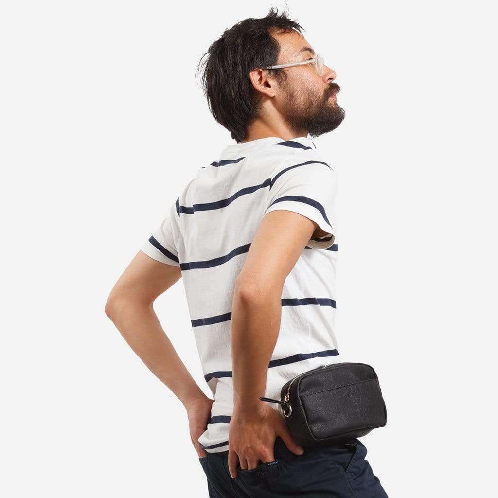 Corkor Vertical Crossbody Pouch