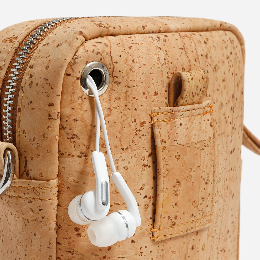 Corkor Horizontal Cork Crossbody Pouch