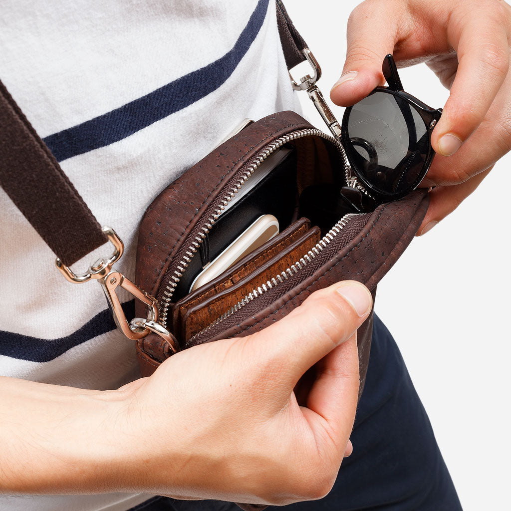 Corkor Vertical Crossbody Pouch